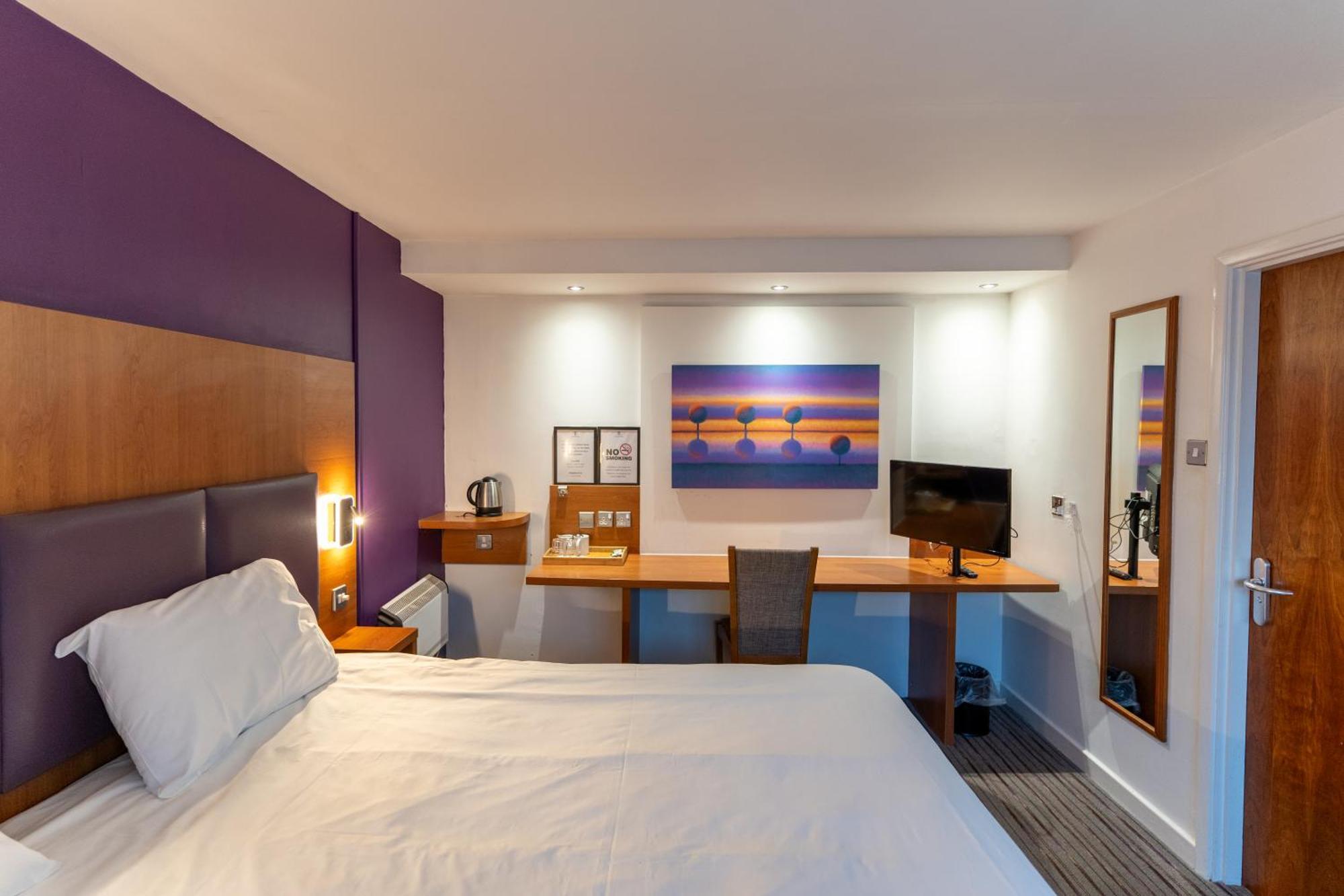 Oyo Tyger Inn, Hotel