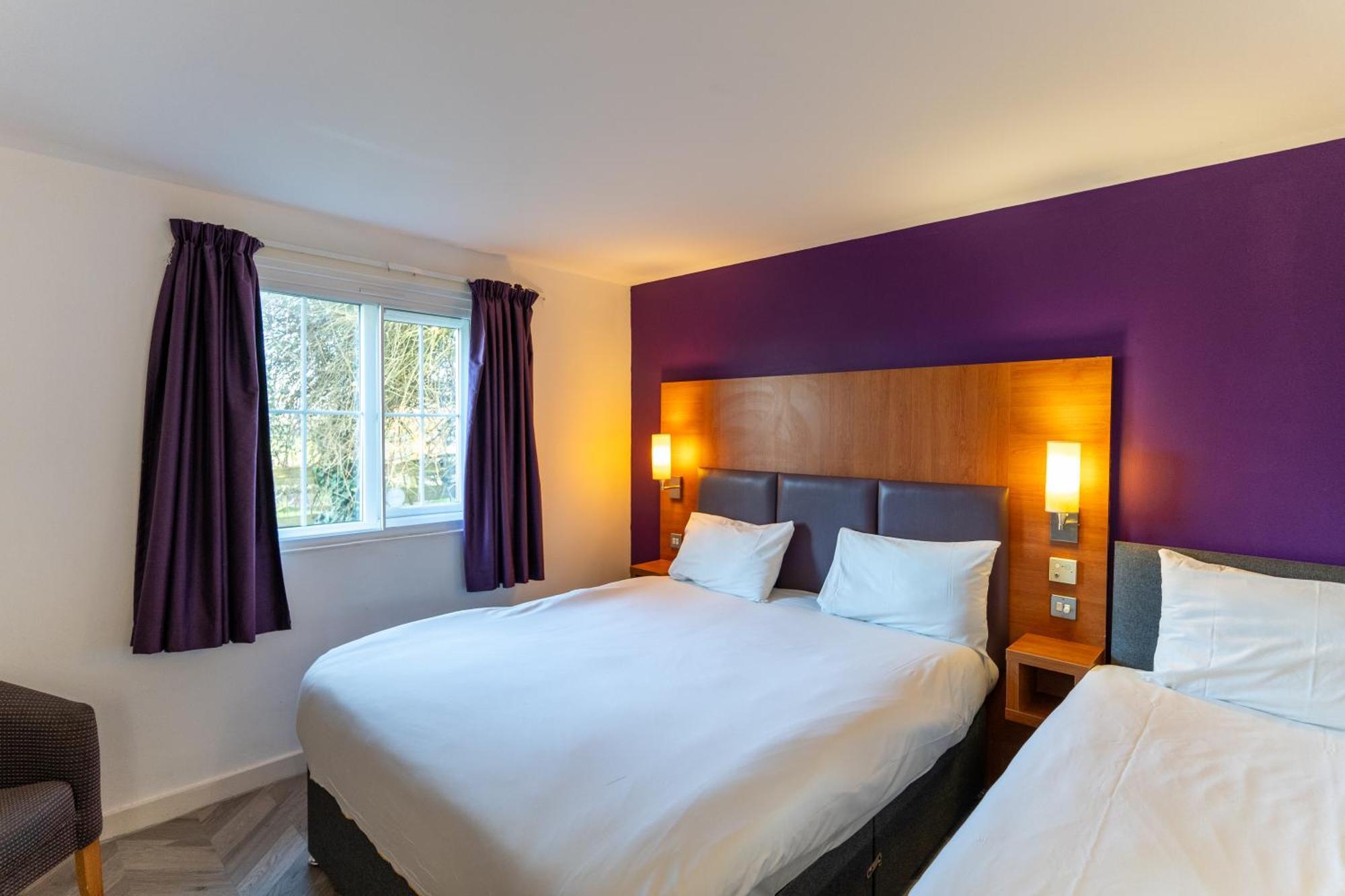 Oyo Tyger Inn, 3* Derby